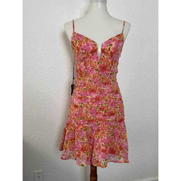 ASTR The Label Tank Dress Meg Mini Floral Pleated Smocked Plunge - Picture 1 of 12